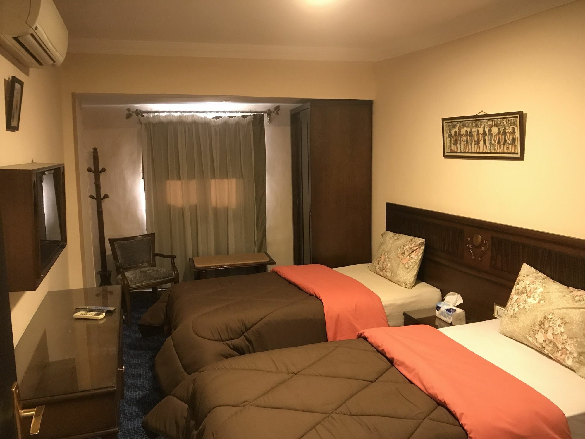 3 Pyramids View Inn Giza Bagian luar foto